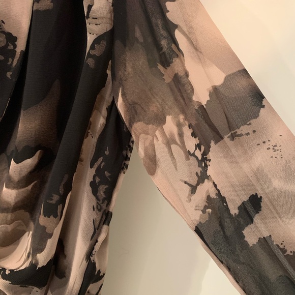 Patterned Dress - Picture 2 of 2